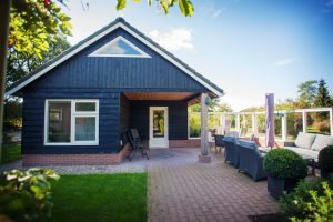 veranda bij schuur
