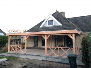 douglashouten veranda plat dak