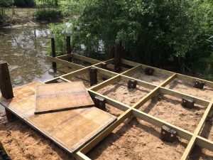 houten vlonder leggen